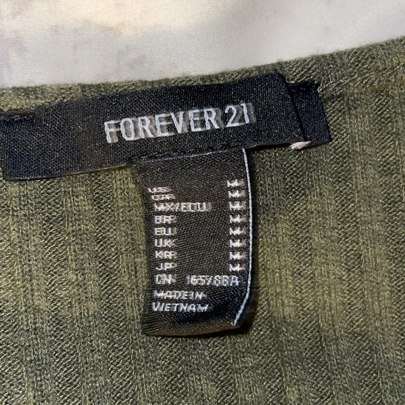 Used, hardly worn forever 21 olive deep v ribbed top. Size M. - Picture 2 of 2